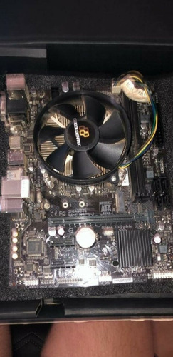 Processador Intel Core I5 7400 + Placa Mae Gigabyte