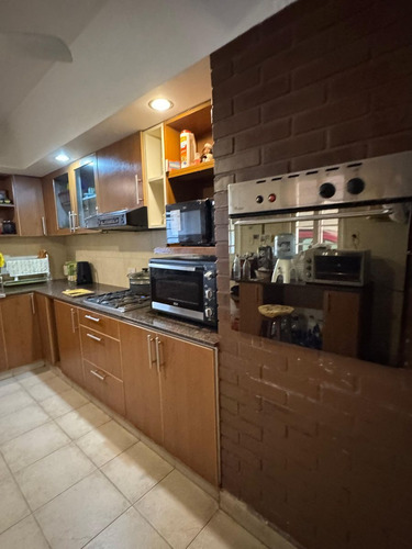 Venta Casa 5 Dormitorios Zona Av America