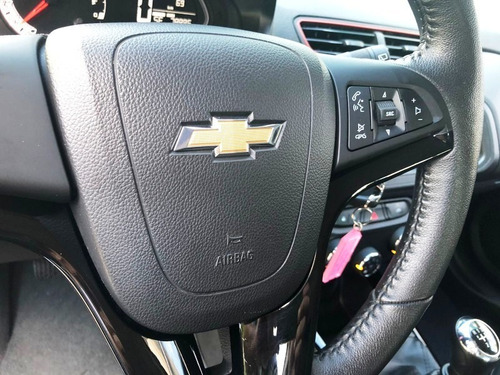 Imagem 8 de 14 de Chevrolet Onix Hatch 1.4 4p Flex Effect