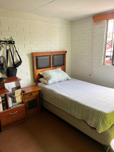 Excelente Casa Acepta Subsidio (96607)