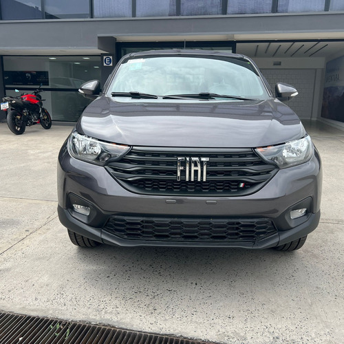 Fiat Strada 1.4 8v Freedom Cd