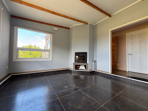 Casa Con 7000m2 De Terreno 4d 3b Calefaccion Central