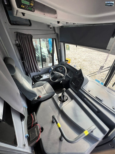 Imagem 4 de 6 de Mercedes Benz Busscar 2022 Cod. 5744