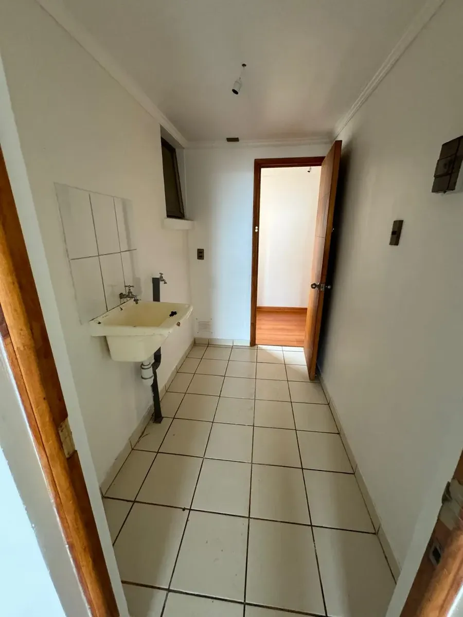 Imagen 4 de 22 de Casa Amplia Y Soleada Con Vista Al Mar