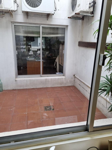 Imagen 6 de 20 de Local -av Garibaldi Casi Bv Artigas , Local 4 Apartamentos !!