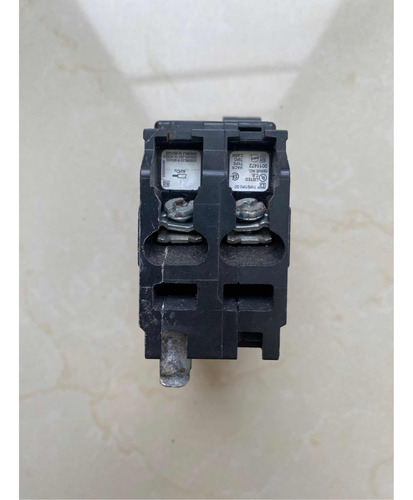 Pastilla Termomagnetica Interruptor 2x30 Amp Marca Square-d (Usado)