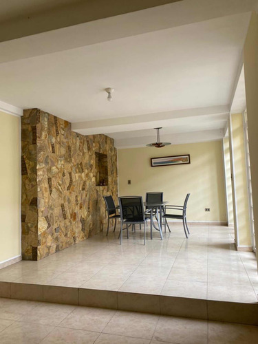 Hermosa Casa Bifamiliar Urb Teques Iii La Santa María