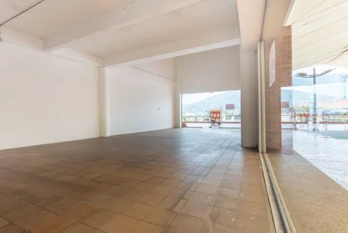 Local En Arriendo/venta En Guaymaral. Cod A4425