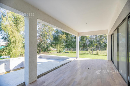 Imagen 10 de 30 de Casa En Venta En El Canton - Maroto Propiedades