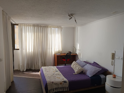 Departamento 3d2b, Piso 22 Con 2 Estacionamientos Y 1 Bodega