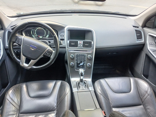 Volvo XC60 2.0 T5 DYNAMIC FWD TURBO GASOLINA 4P AUTOMÁTICO