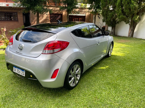 Hyundai Veloster 1.6 130cv At