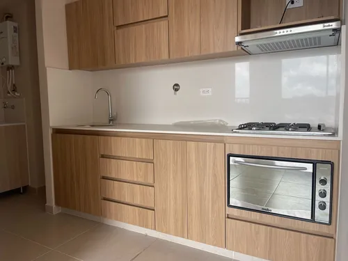 Vendo Apartamento En Sector Tranvãa