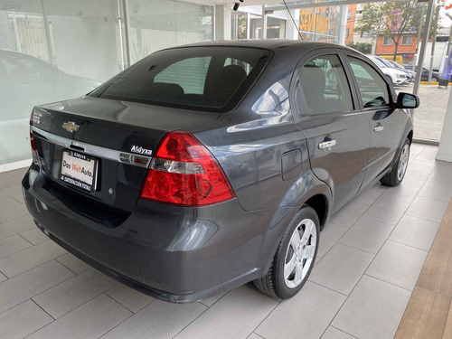 Imagen 5 de 14 de Chevrolet Aveo 2016 4p Lt L4/1.6 Man