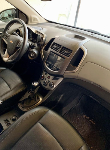 Imagen 3 de 11 de Chevrolet Sonic Ltz 5 P Mt