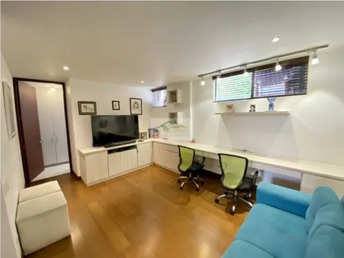 Casa Bosque De Pinos Con Terraza