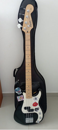 Bajo Eléctrico Squier Fender 