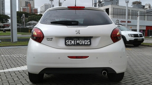 Peugeot 208 2016/2017 4426