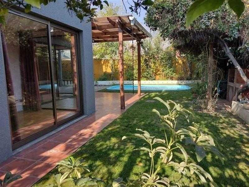 Imagen 6 de 25 de Bella Casa En Condominio En Peñalolen. Lista Para Habitar