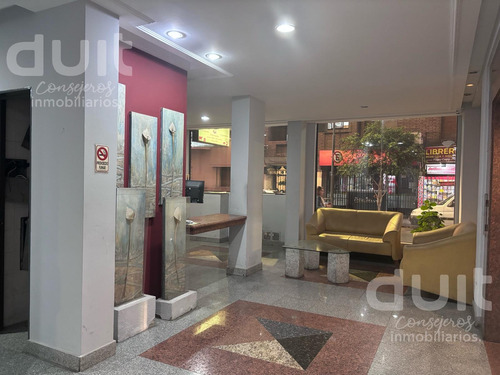 Departamento En Venta A Cuadras De Cañada! Cocina Separada Con Balcón!