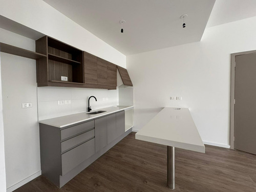Venta Apartamento 1 Dormitorio Con Jardin Pocitos