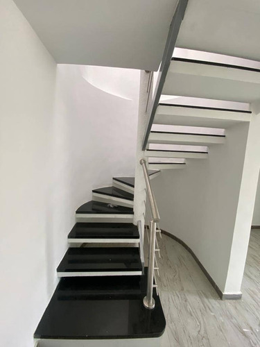 Imagen 3 de 21 de En Venta Townhouse En Casa Verde San Diego La Cumaca. Pozo Y Planta 100%. Daniela J.