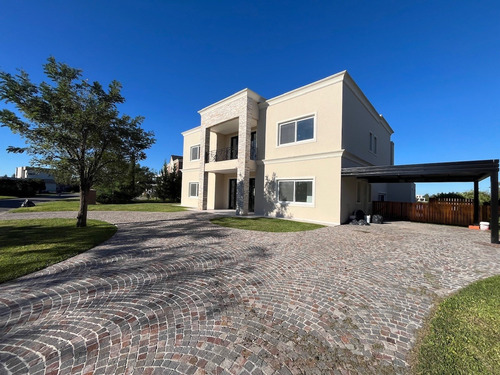 Excelente Casa En Alquiler A La Laguna, Barrio San Matías, Escobar, G.b.a. Zona Norte