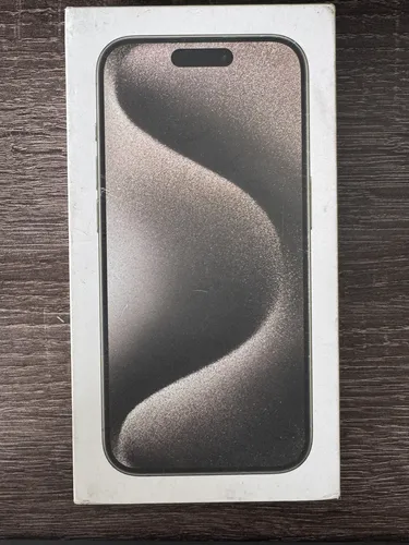 Apple iPhone 15 Pro (256 Gb) - Titanio Natural (Usado)