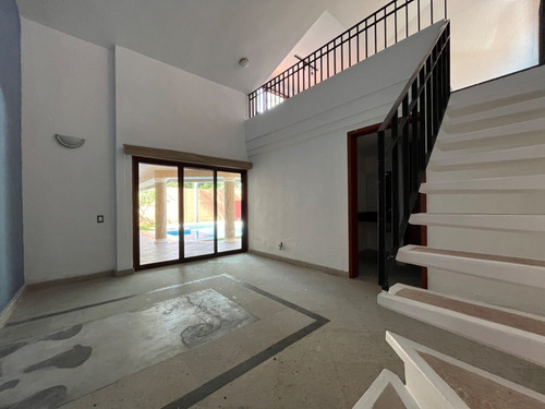 Imagen 16 de 30 de Casa En Venta/renta Con Terreno De 2,600 M2 Con Entrada Dire