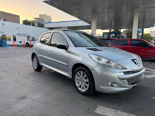 Peugeot 207 1.6 Feline 106cv