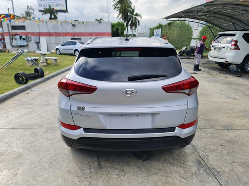 Imagen 5 de 14 de Hyundai Tucson Se