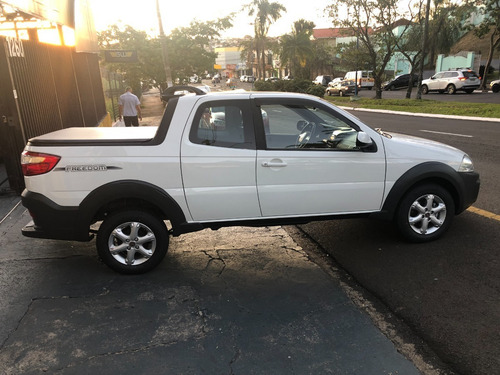 Imagem 2 de 9 de Strada Freedom 1.4 Cd 2020