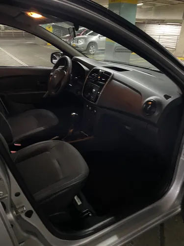Renault Logan 1.6 Expression