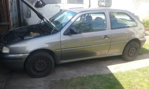 Wolkswagen Gol '98 1.6 Gl