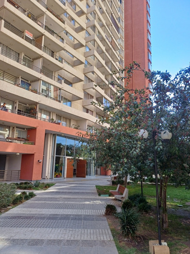 Cómodo / Edificio Tranquilo Y Familiar/ Con Estacionamiento