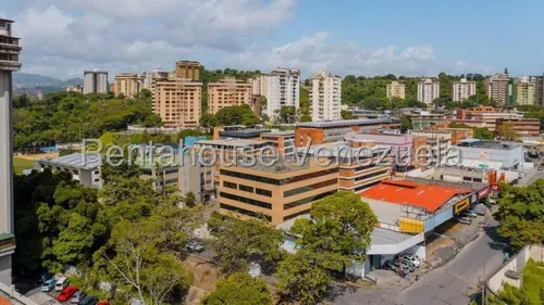 Edificio En Venta La Urbina