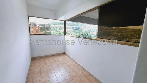 Oportunidad De Alquilar Céntrico Y Cómodo Apartamento En Los Chaguaramos - Mls #25-24036 - Jca