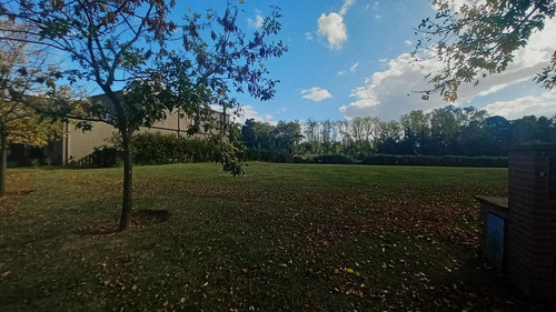 Imagen 3 de 13 de Oportunidad Lote En Venta Al Rio En El Yacht - Nordelta - Tigre