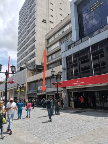 Vendo Oficina Cerca De Plaza Bolívar Y Al Lado De Fogade