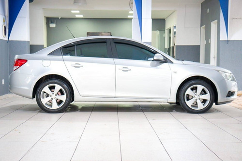 Imagem 6 de 15 de Chevrolet Cruze 1.8 Lt 16v Flex 4p Automático