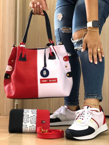 Hermoso Combo Tommy (bolso + Billetera + Zapatillas)