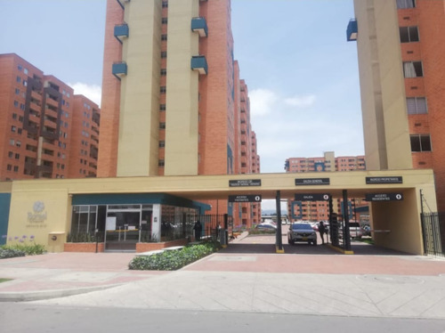 Apartamento En Arriendo En Madrid La Prosperidad. Cod 111951