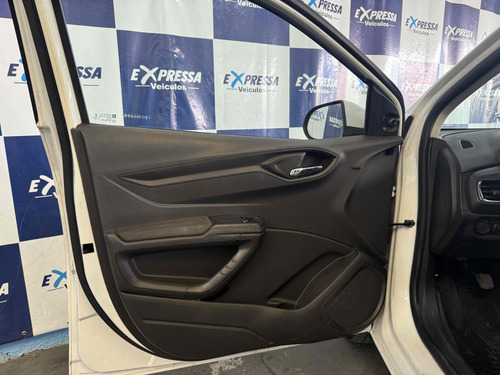 Chevrolet Onix 1.4 MPFI LT 8V FLEX 4P MANUAL