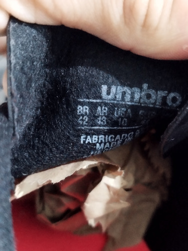 Chuteira Umbro Society 42 (Usado)