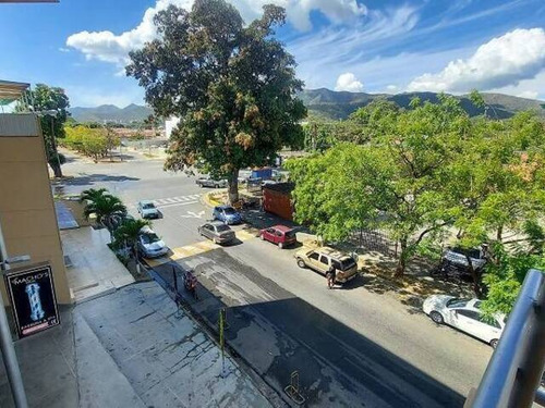 Venta De Local Comercial, Cc Brisas Del Valle, El Remanso Rp