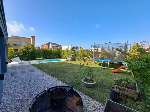 Imagen 2 de 30 de Venta Casa Lote Interno Tipas Nordelta Pileta