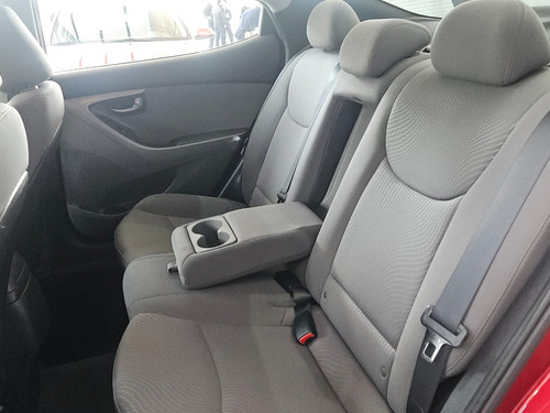 Hyundai Elantra 2016