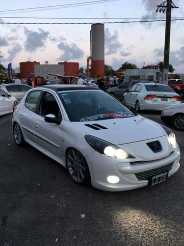 Peugeot 207 2012 1.6 Xt