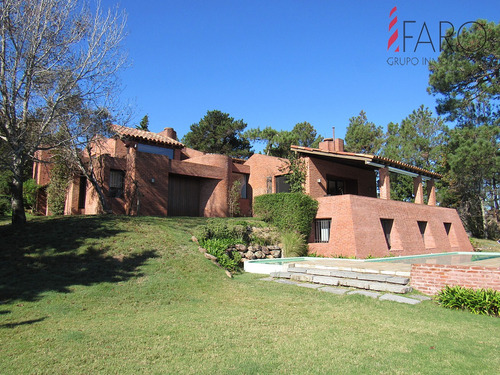 Casa En Punta Ballena 7 Dormitorios Con Espectacular Vista!