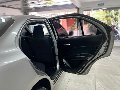 Suzuki Swift Dziere AT 2023